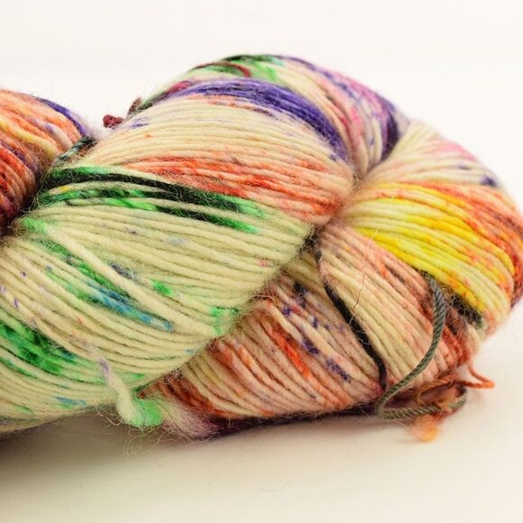 MadelineTosh BFL Light FIngering Yarn 100% Leicester Wool 420 Yards Color Prism - Picture 2 of 3
